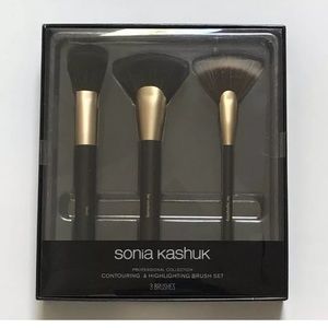 NWT Sonia Kashuk 3 pc brush set